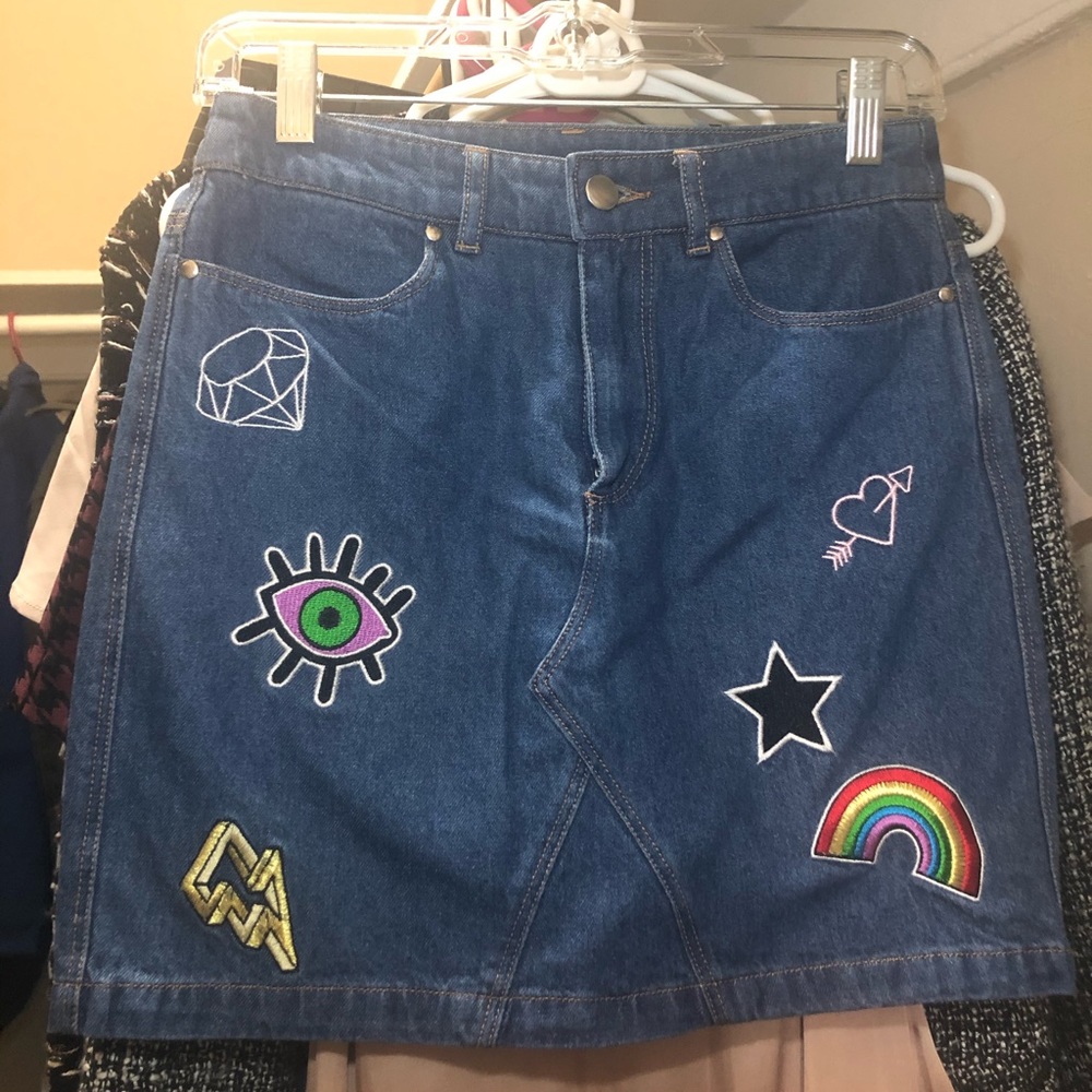 ★ BRAND NEW W/TAG ★ H&M Denim Skirt Size 4